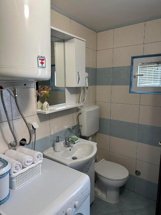 Apartmani Emily & Jully Nikšić 外观 照片