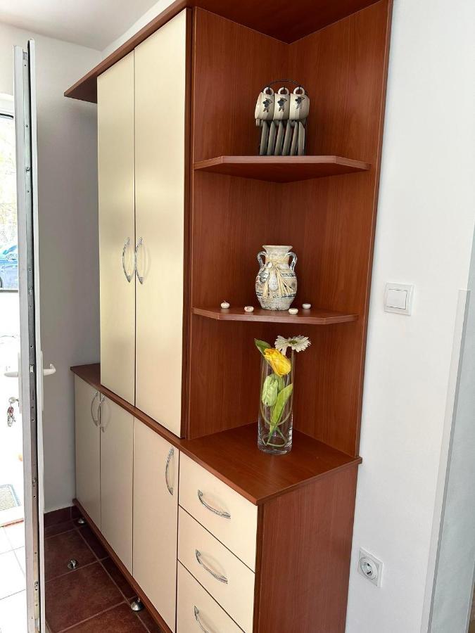 Apartmani Emily & Jully Nikšić 外观 照片