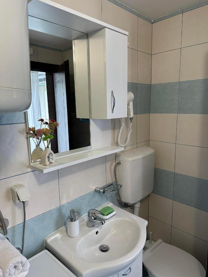 Apartmani Emily & Jully Nikšić 外观 照片