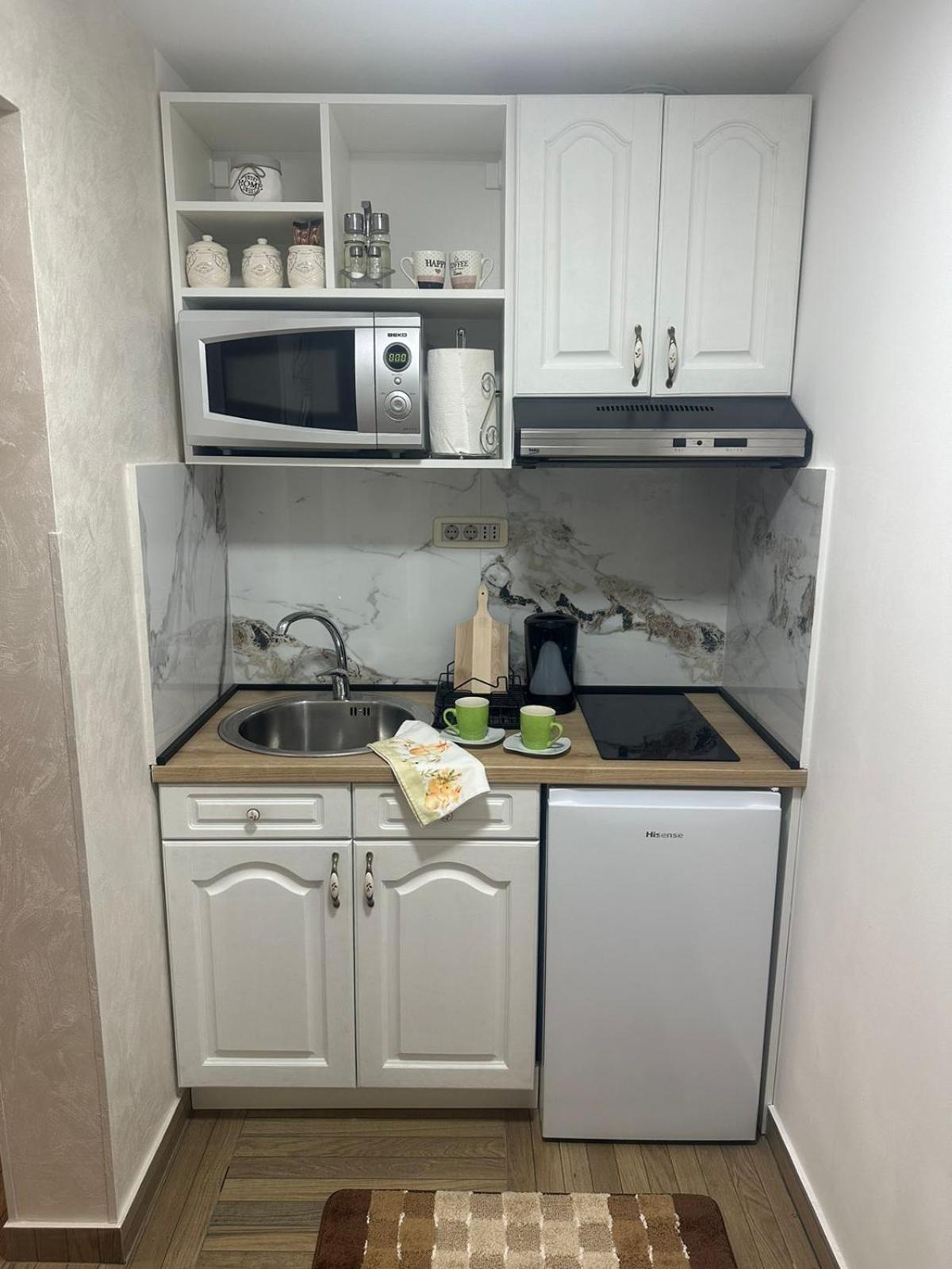 Apartmani Emily & Jully Nikšić 外观 照片